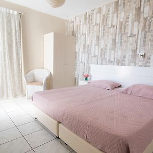 Zimmer mit zwei Einzelbetten